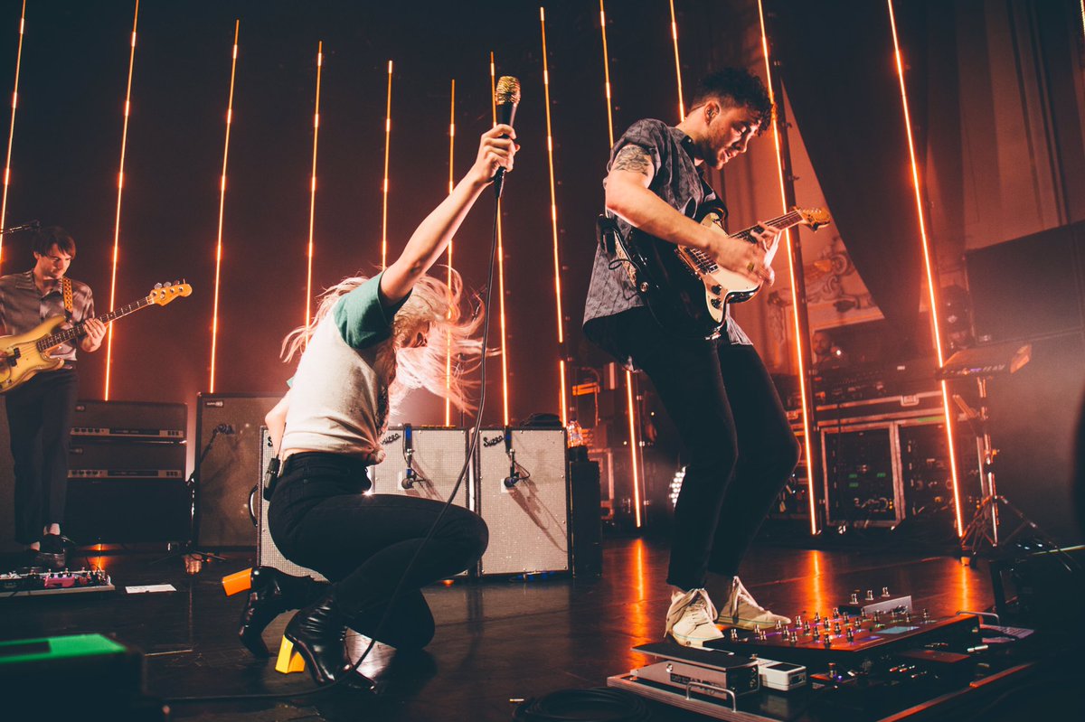 DC_pOpKW0AA8bqs Paramore Brasil O maior portal sobre Paramore no país